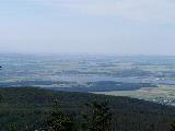 Borůvková hora - výhled z rozhledny na Otmuchowské jezero v PL