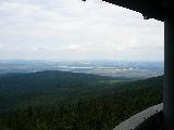 Výhled na Otmuchowské jezero v PL z rozhledny na Borůvkové hoře